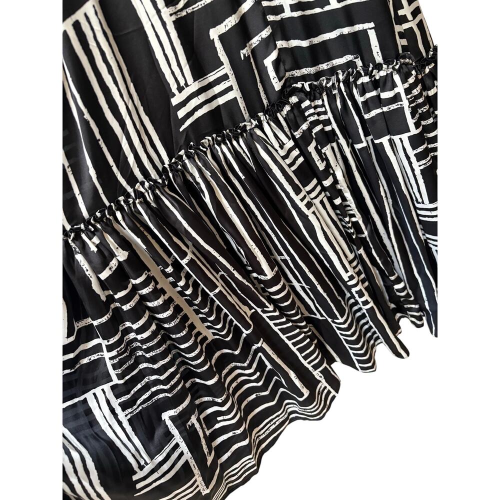 Chico's Size 4 Black and White Satin Geometric Maxi Dress - Picture 4 of 9